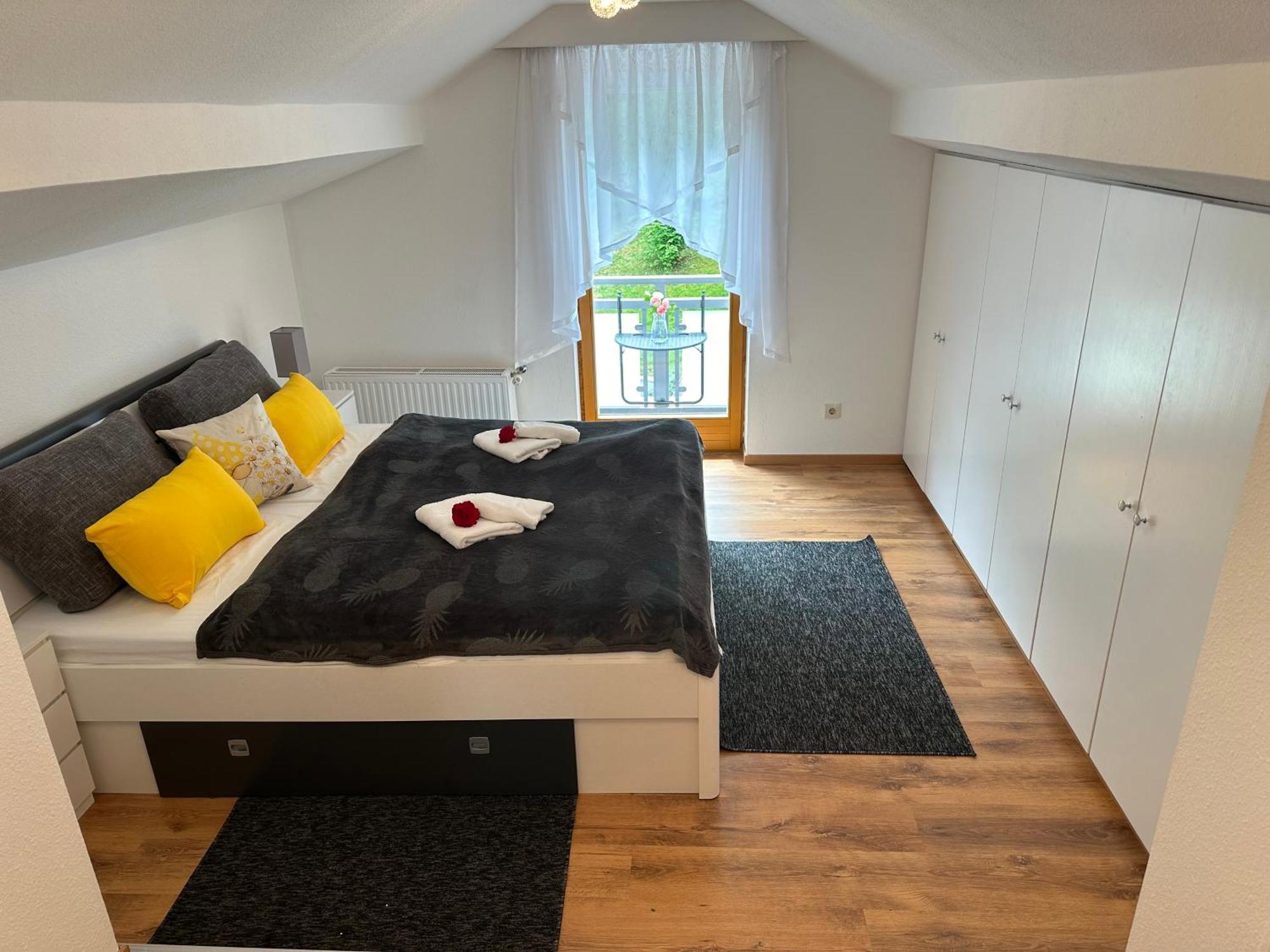 Ferienwohnung Waldblick, Faaker See Oberaichwald  Exterior photo
