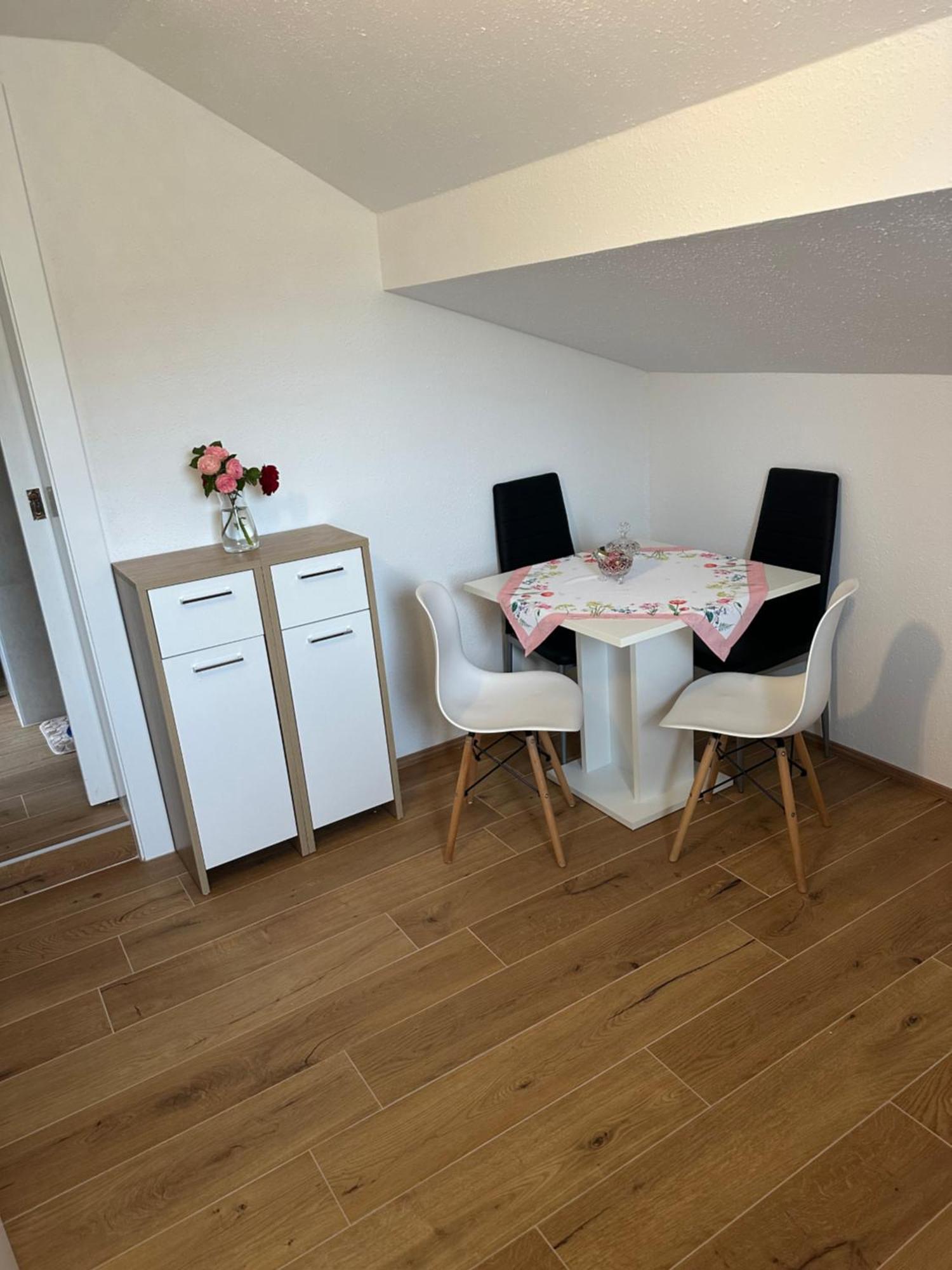 Ferienwohnung Waldblick, Faaker See Oberaichwald  Exterior photo