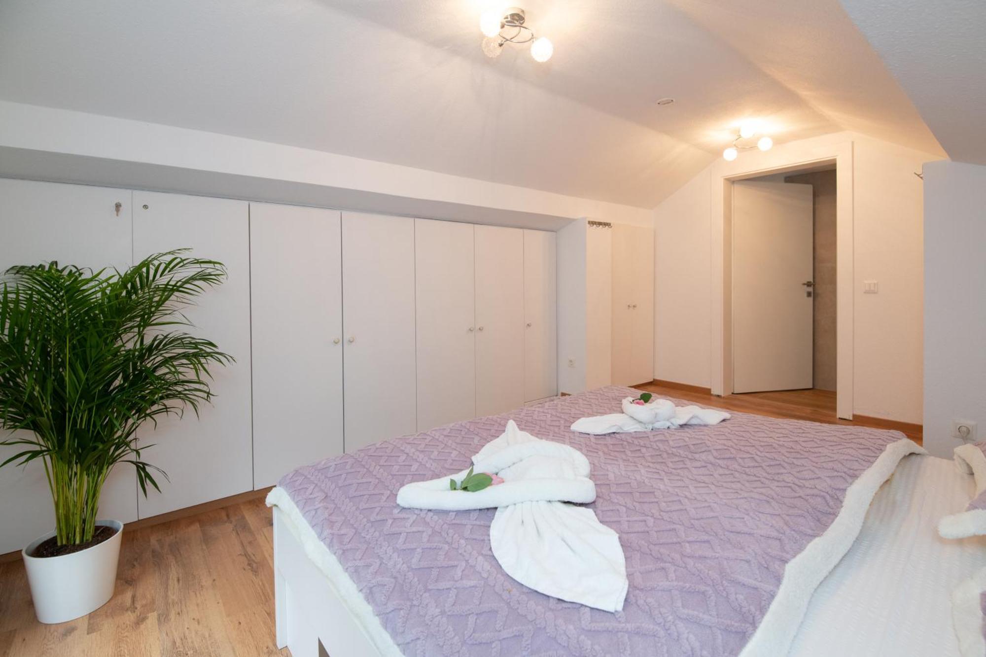 Ferienwohnung Waldblick, Faaker See Oberaichwald  Exterior photo