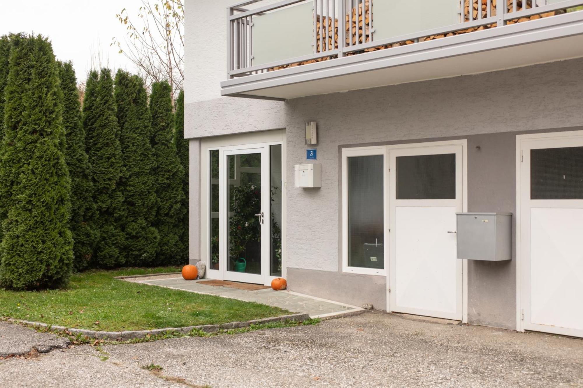 Ferienwohnung Waldblick, Faaker See Oberaichwald  Exterior photo