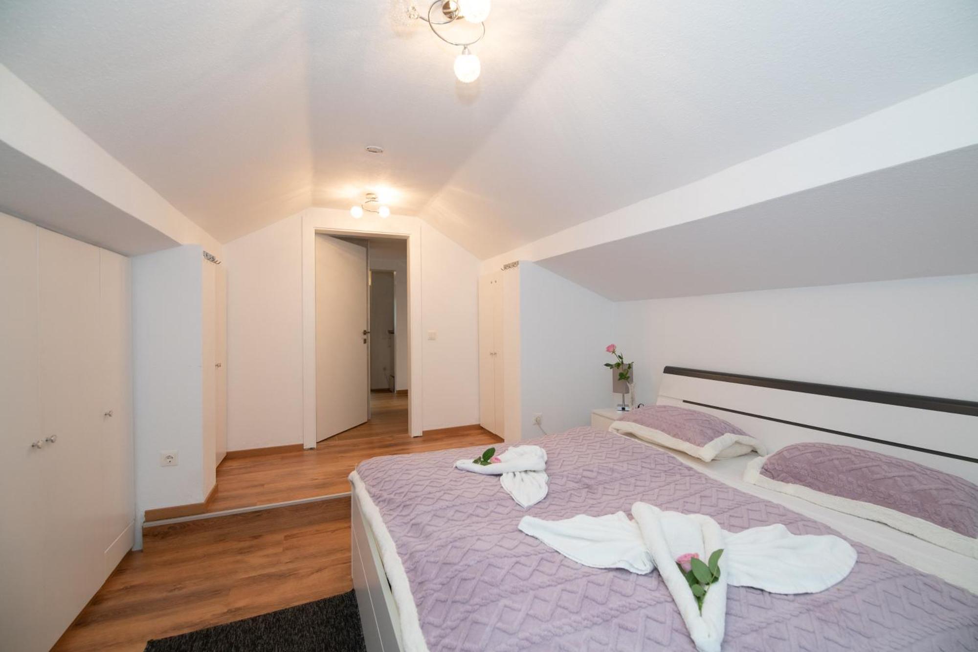 Ferienwohnung Waldblick, Faaker See Oberaichwald  Exterior photo